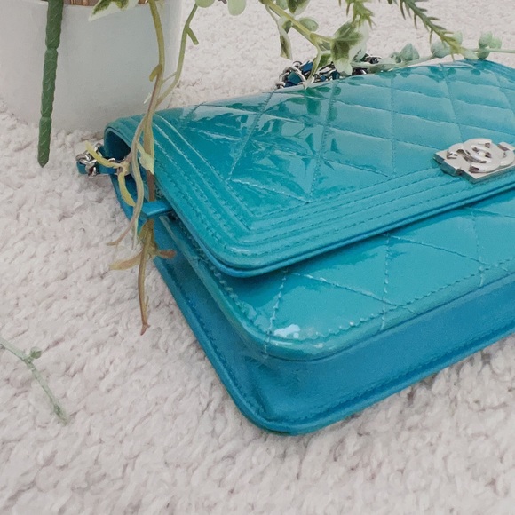 Chanel Boy Wallet on Chain Turquoise Patent WOC - Picture 5 of 13